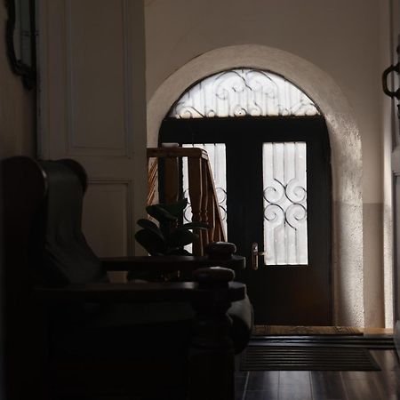 Hotel 1870 Кутаиси Экстерьер фото