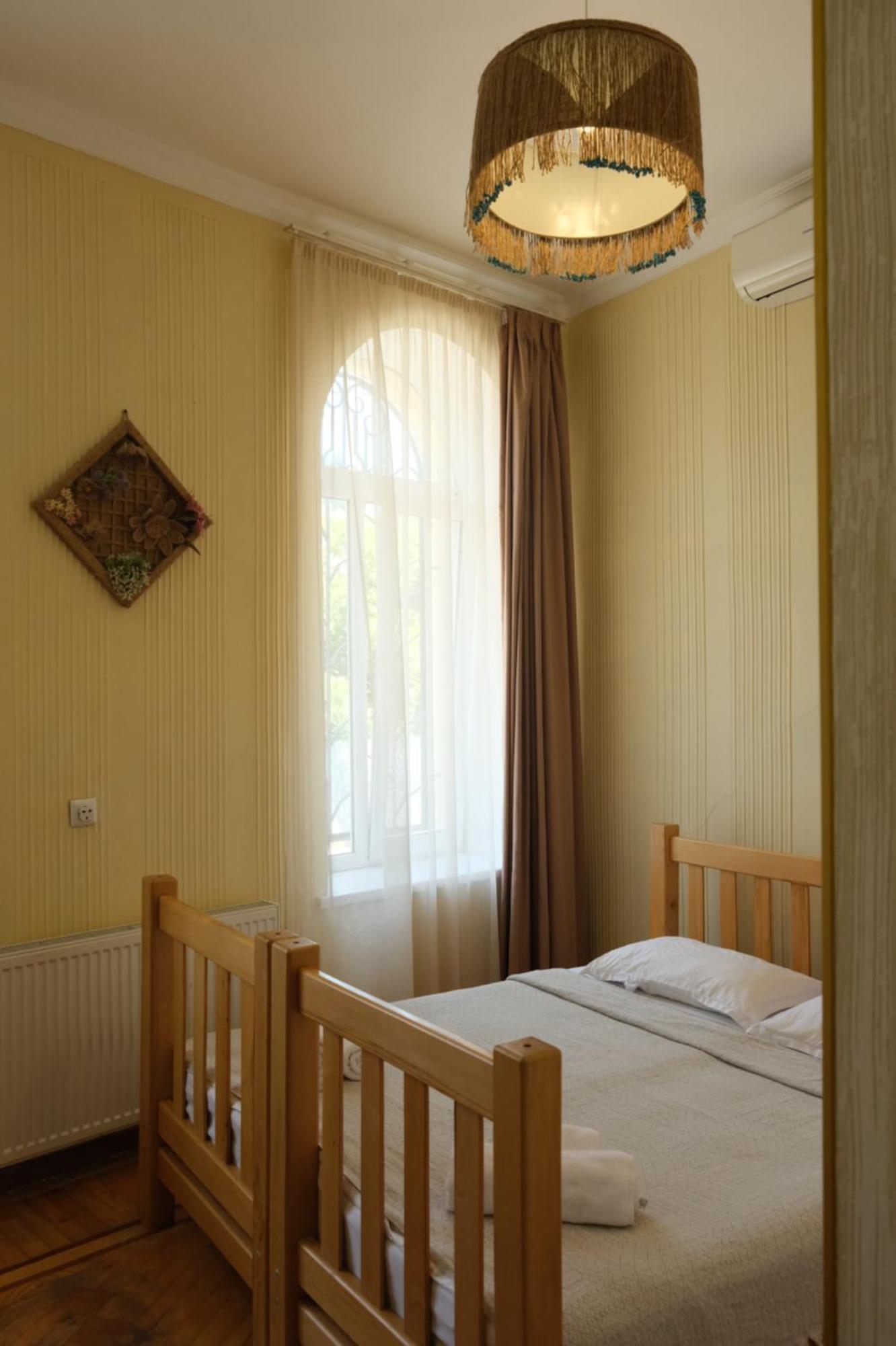 Hotel 1870 Кутаиси Экстерьер фото